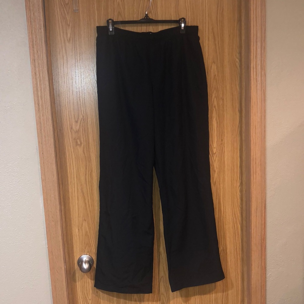 Under Armour wind pants with net lining